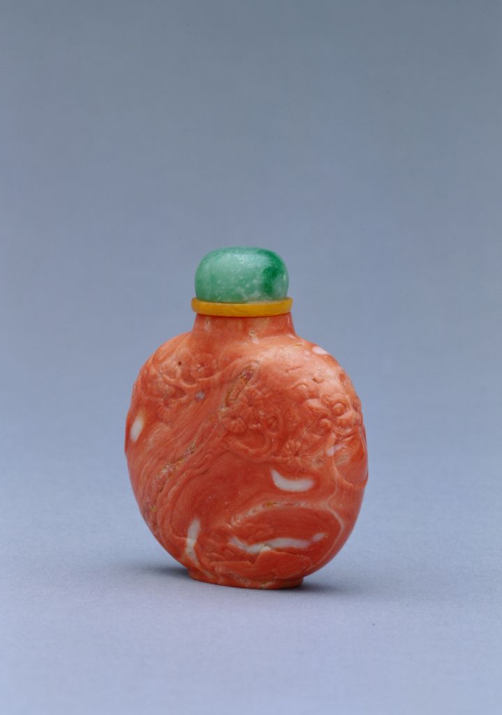 图片[1]-Coral carved turquoise cloud bat pattern snuff bottle-China Archive